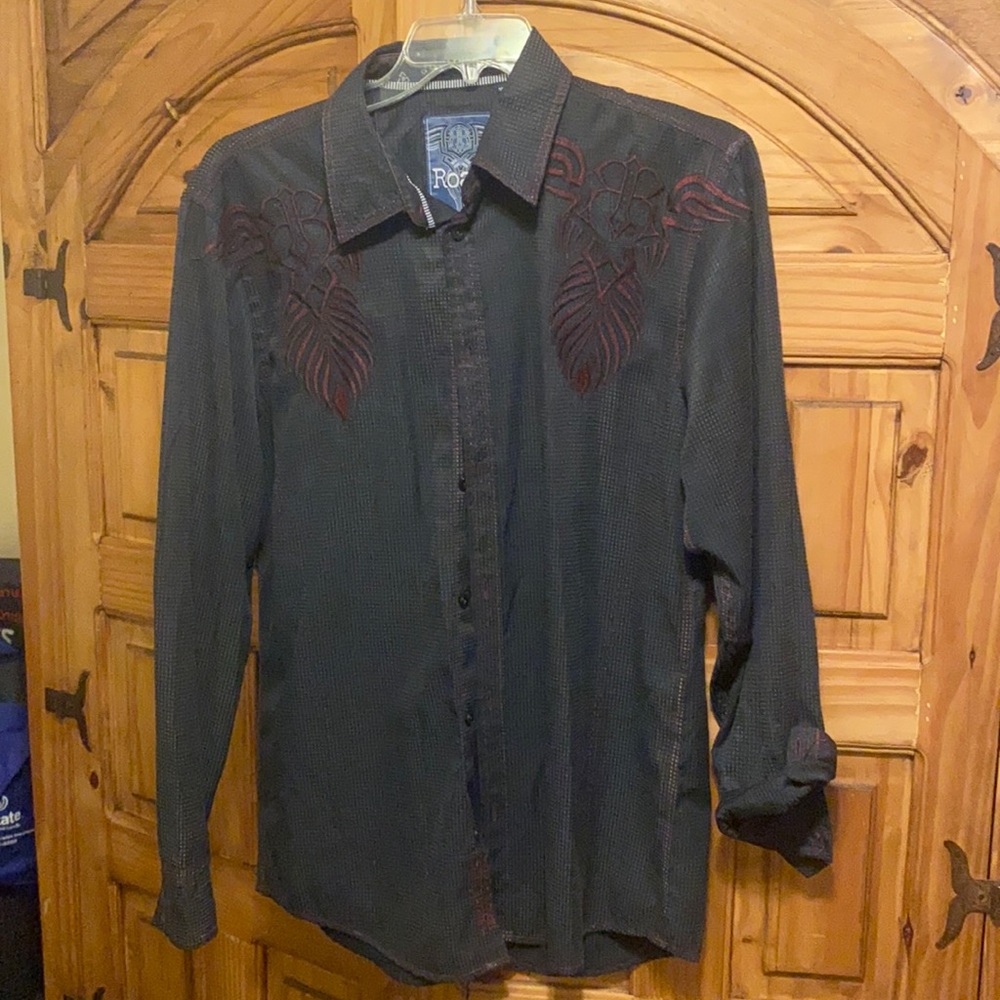 Men’s long sleeve button down shirt